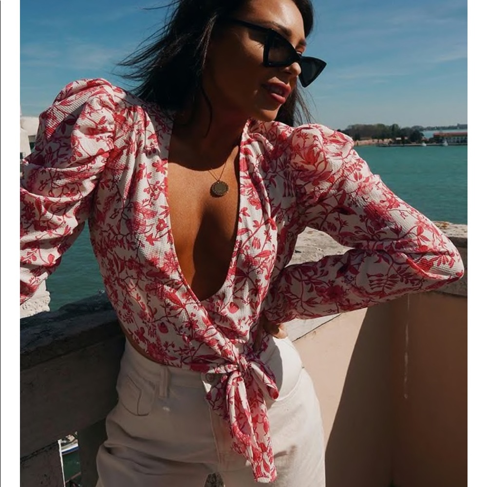 Lorna Luxe chinoiserie Peekaboo back top  top beautiful top size NWT UK 18